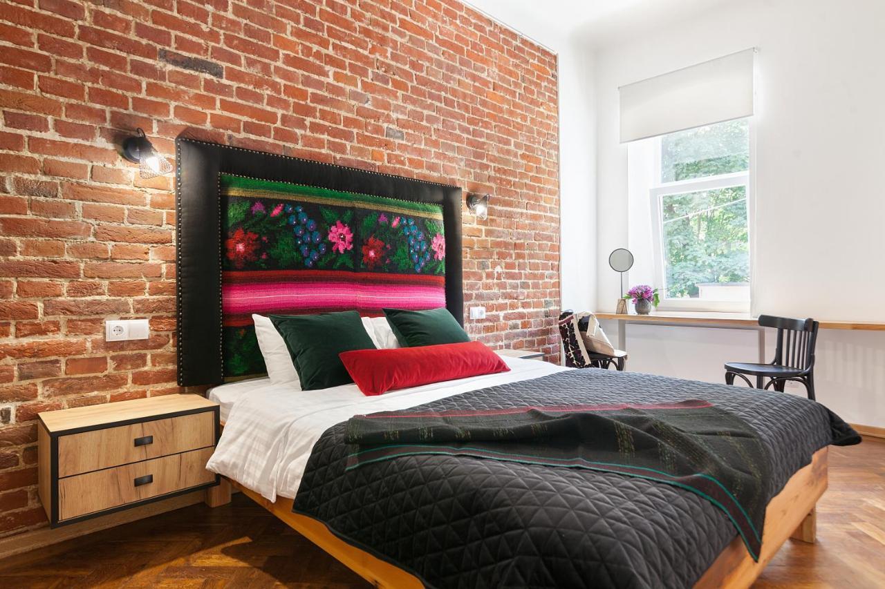 Gallery Art Apartment 利沃夫 外观 照片