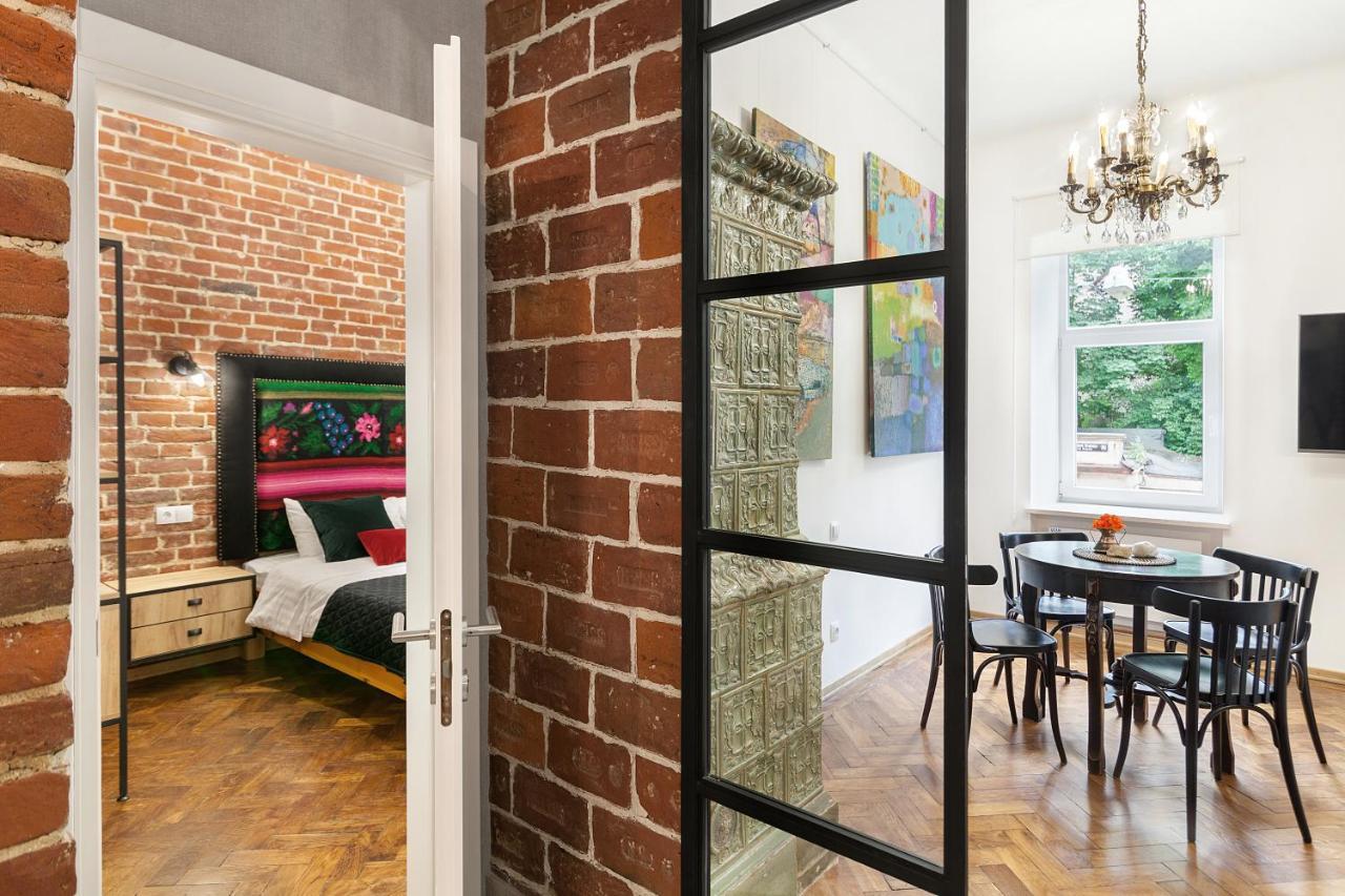 Gallery Art Apartment 利沃夫 外观 照片