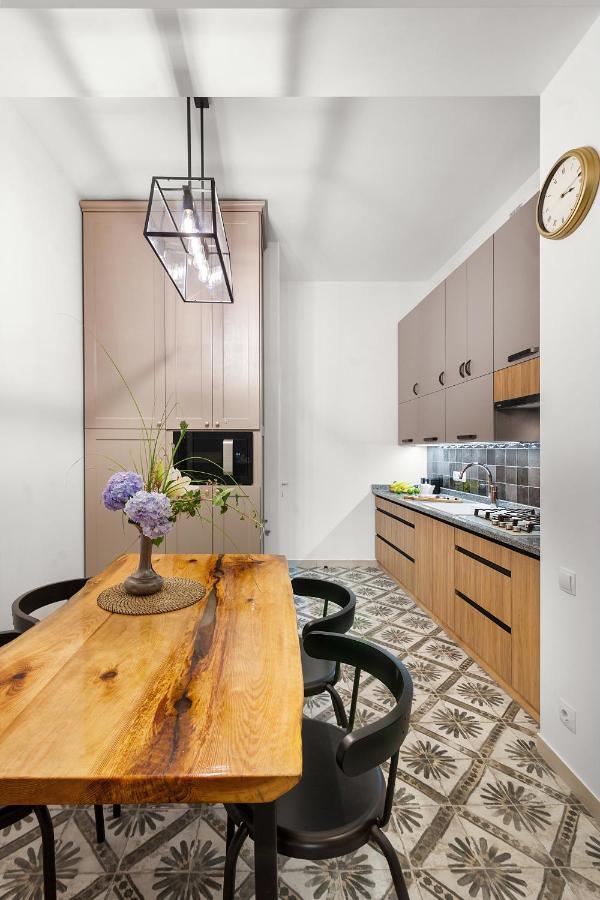 Gallery Art Apartment 利沃夫 外观 照片